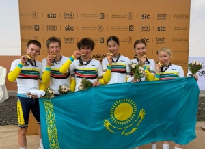 ҚАЗАҚСТАН ҚҰРАМАСЫ АЗИЯ ЧЕМПИОНАТЫНДА КОМАНДАЛЫҚ ЭСТАФЕТАДА ЖЕҢІМПАЗ АТАНДЫ